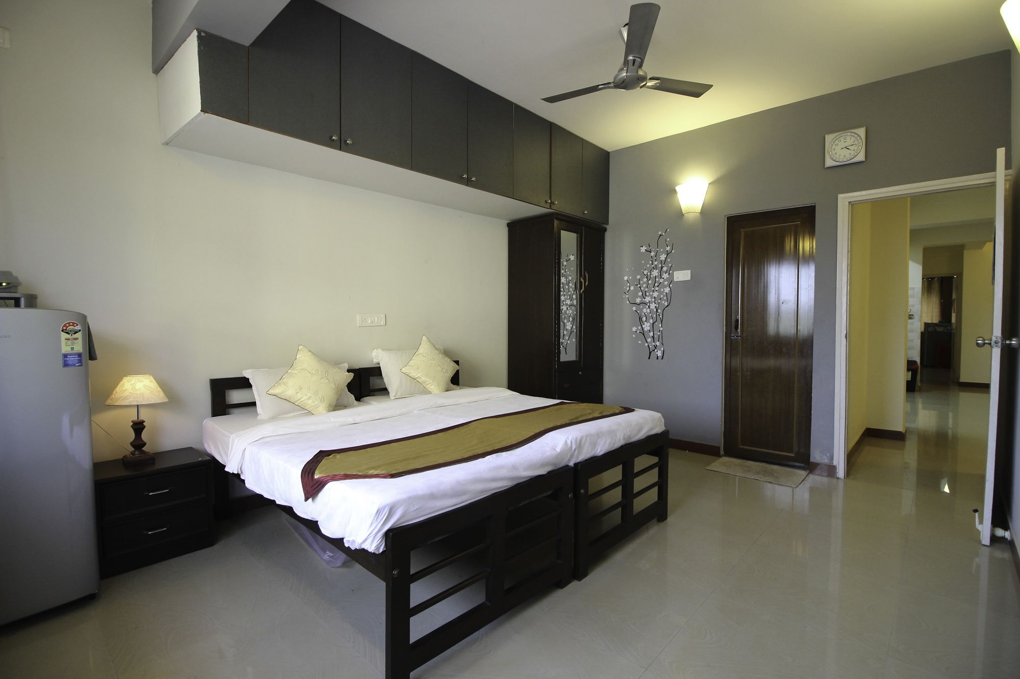Oyo 9876 Home Luxurious 5Bhk Porvorim Buitenkant foto